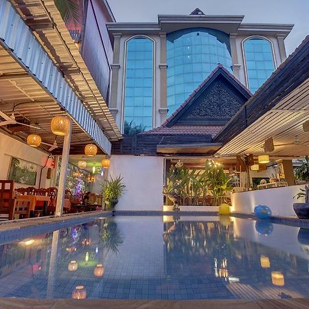 Sok San Street Boutique Hotel Siem Reap Bagian luar foto