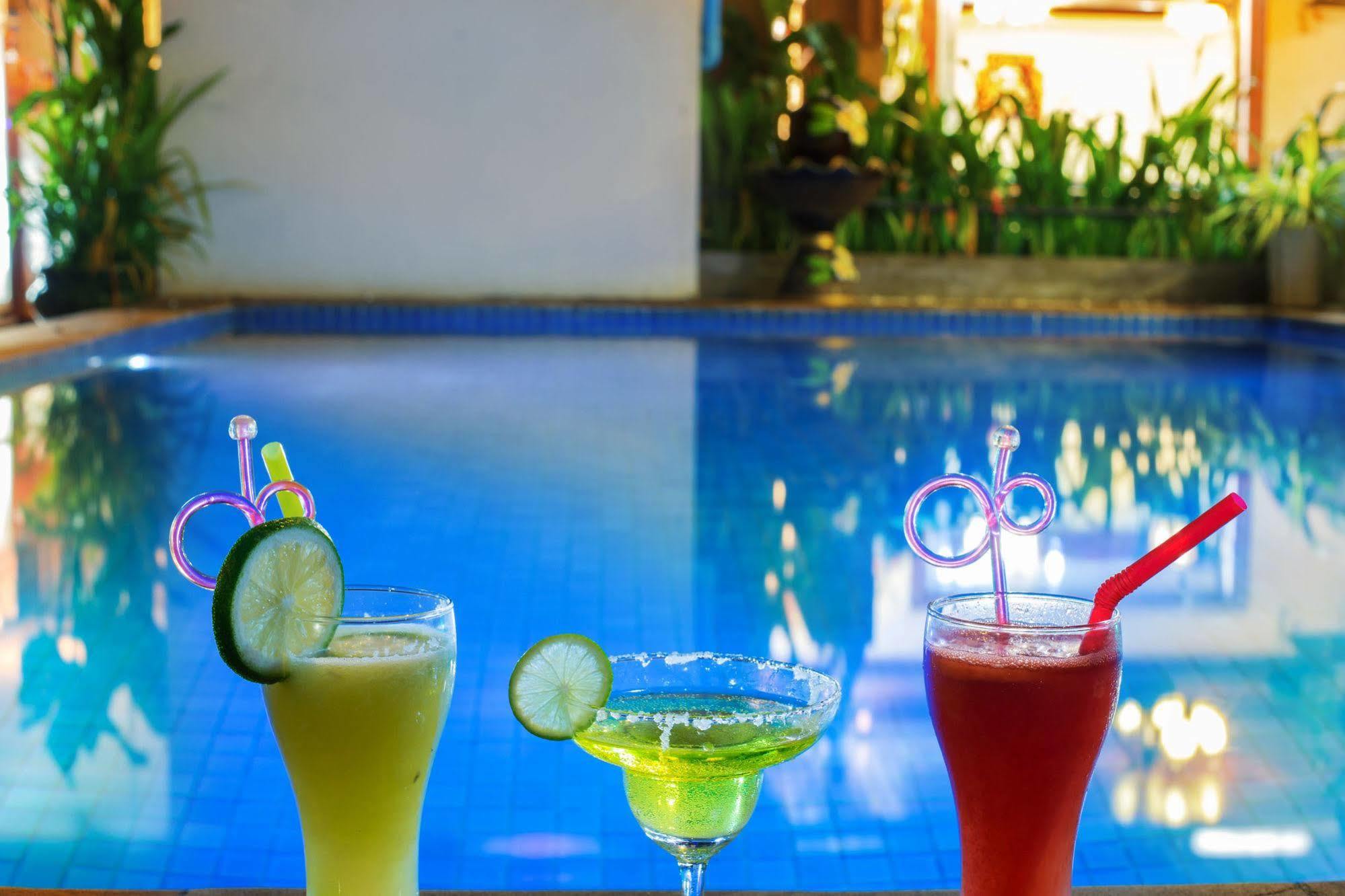 Sok San Street Boutique Hotel Siem Reap Bagian luar foto