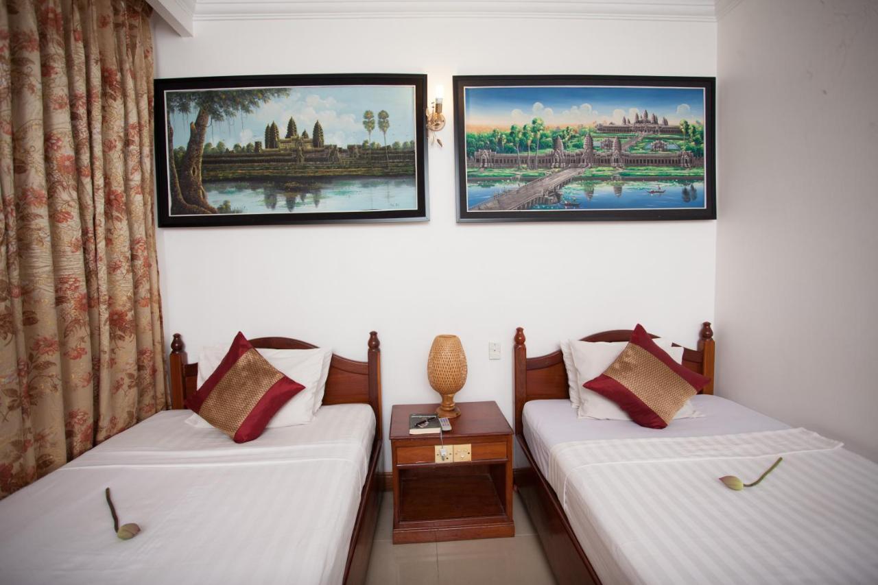 Sok San Street Boutique Hotel Siem Reap Bagian luar foto