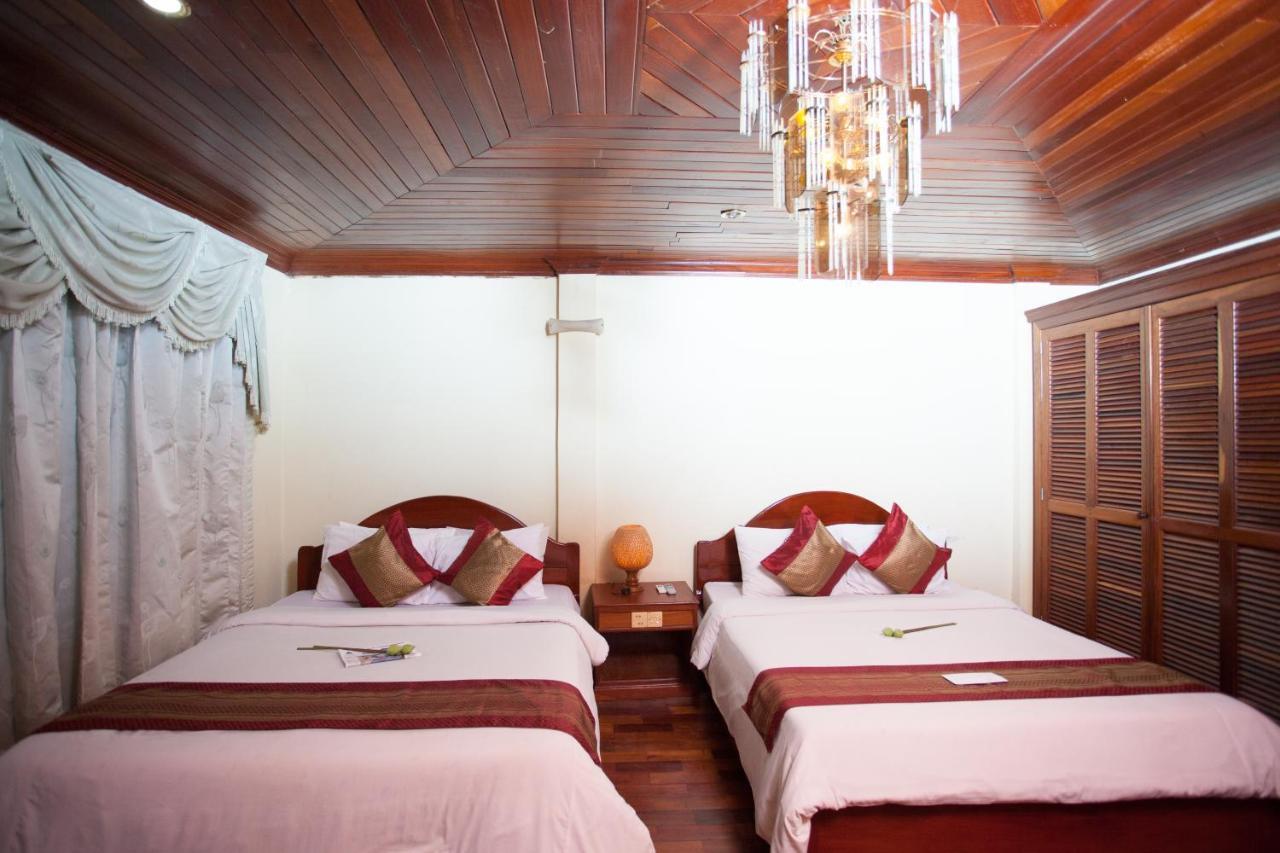 Sok San Street Boutique Hotel Siem Reap Bagian luar foto
