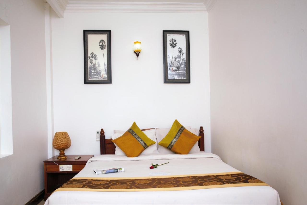 Sok San Street Boutique Hotel Siem Reap Bagian luar foto